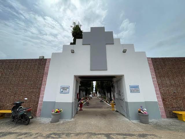 2 de Noviembre: Horarios de Cementerio y Transporte Urbano 