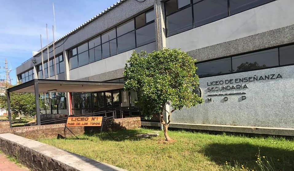 Liceo 1 convoca a reunión de padres 